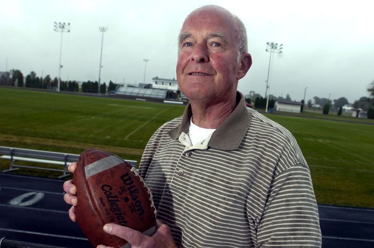 Geneseo football profiled in new book
